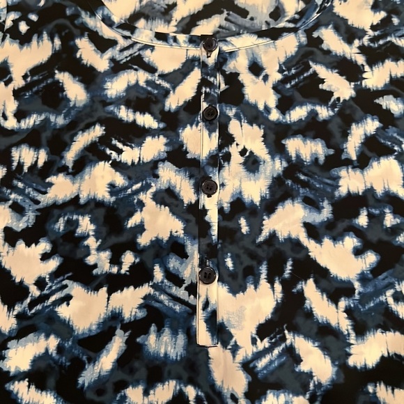 DKNYC blouse - Picture 3 of 5